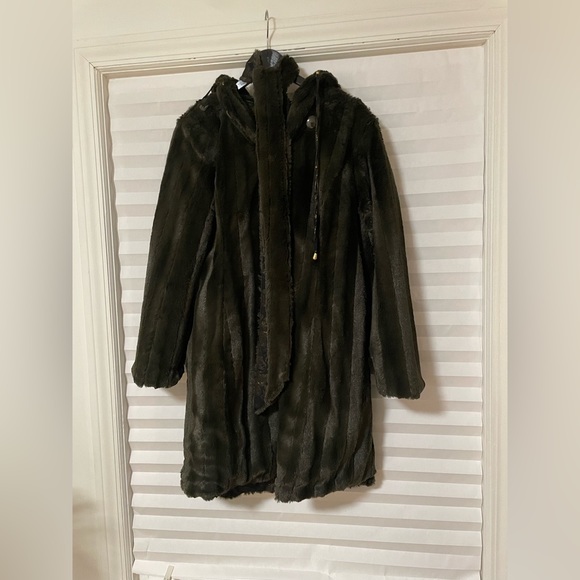 IMAN metallic black and dark green reversible coat - Picture 2 of 8